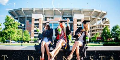 Why Graduates Should Use a Recruiter Image